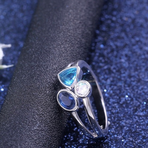 Silver Size 8, Aquamarine, Sapphire & Zirconia Crystal - Picture 6 of 8